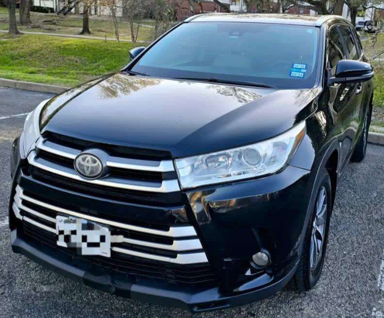 TOYOTA HIGHLANDER XLE 2018
