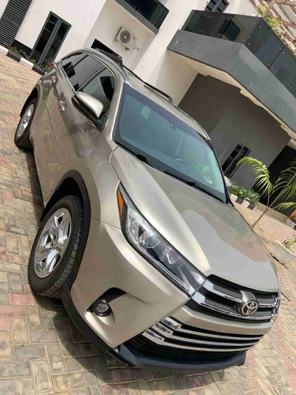 FOREIGN USED 2016 TOYOTA HIGHLANDER