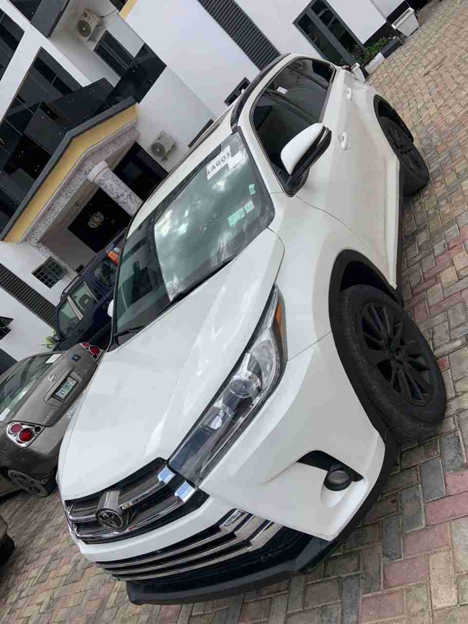 FOREIGN USED 2018/19 TOYOTA HIGHLANDER SPORT EDITION