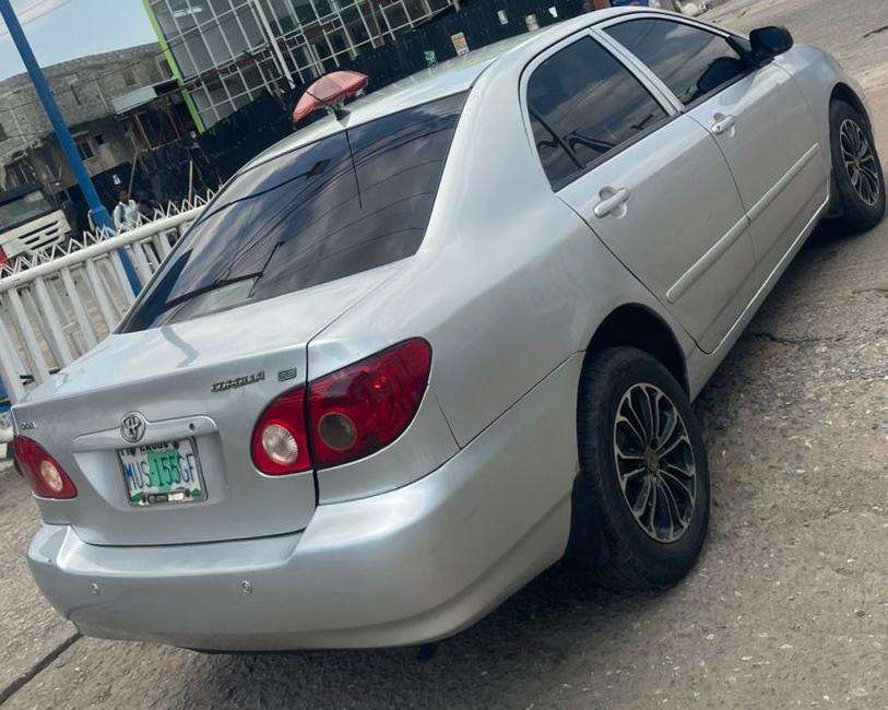 2007 Toyota Corolla LE
