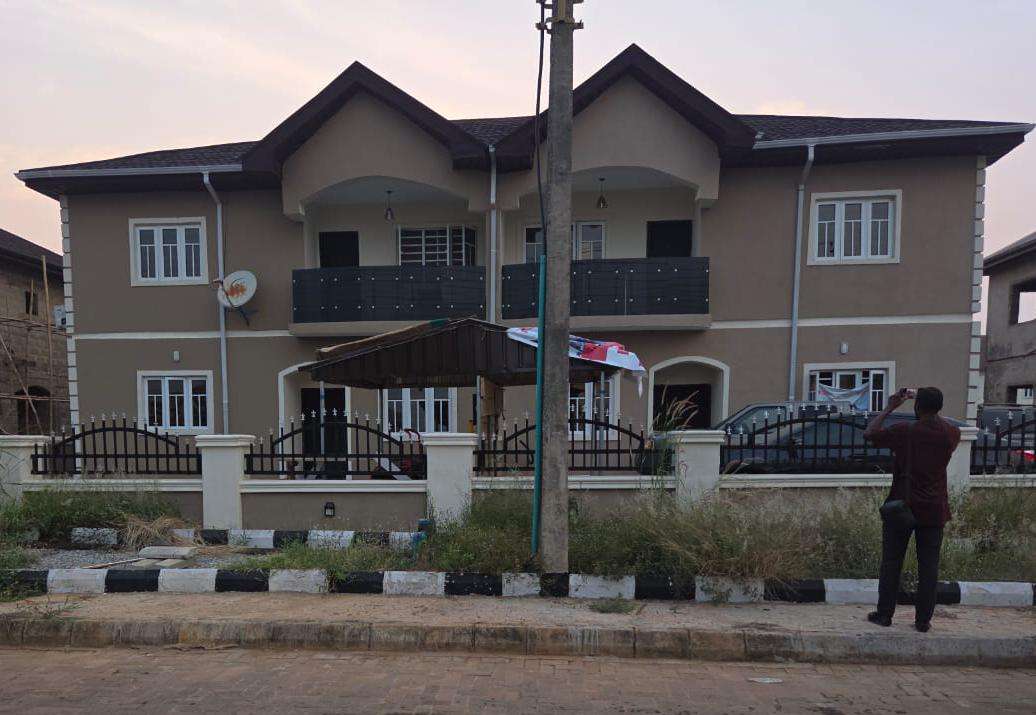 4 Bedroom Semi detached Duplex with BQ