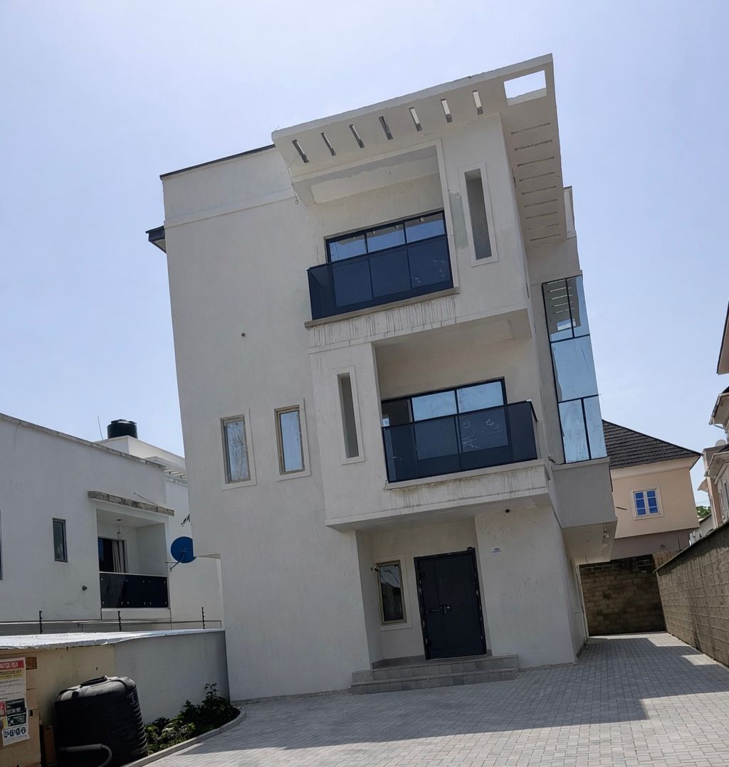 Newly Built 4bedroom Semi-Detached Duplex with BQ.